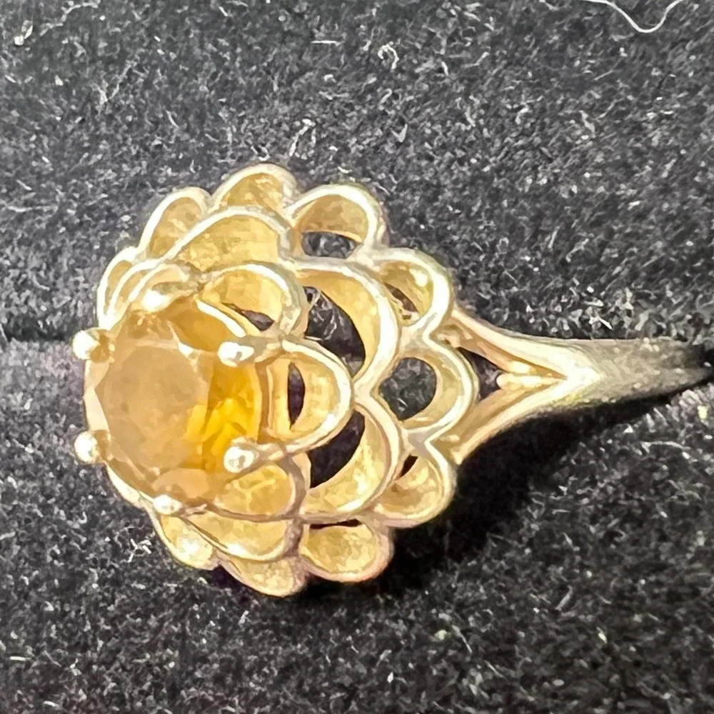 Vtg Avon Yellow‎ Citrine Scalloped Floral Cocktail Ring Sterling Silver Sz 6
